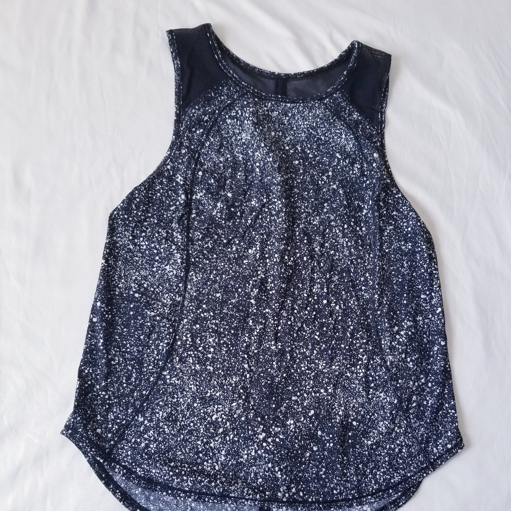 ✔SOLD ✔LULULEMON BLACK AND WHITE TANK SIZE 8